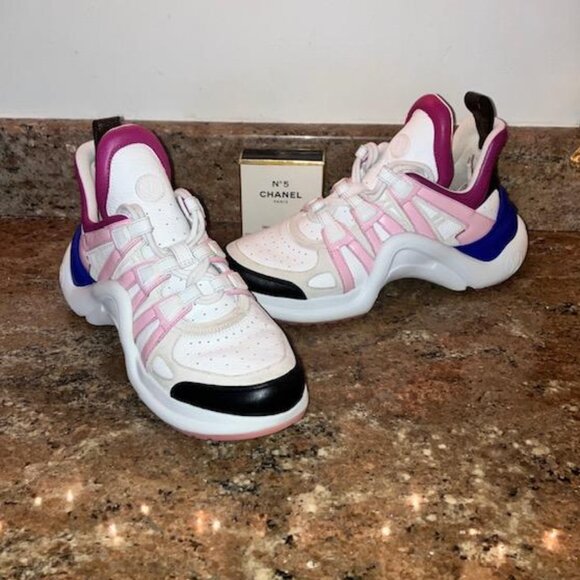 Louis Vuitton LV Archlight sneakers EUC  Calfskin Multi/colored   EU 39 US 9 - Picture 2 of 13